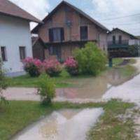 Alarmantno stanje: Poplave u Prnjavoru izazvale ogromnu štetu 