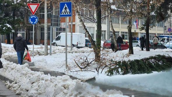 Snijeg u Prijepolju  - Avaz