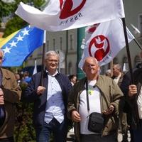 Samostalni savez sindikata BiH protestuje ispred Federalnog parlamenta