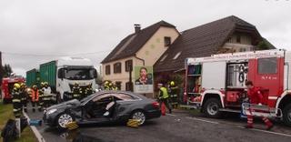 Vozačica (79) automobila povrijeđena u sudaru s kamionom kojeg je vozio državljanin BiH