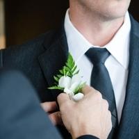 Je li u pravu: Kum odbija doći na vjenčanje jer njegova djevojka nije pozvana
