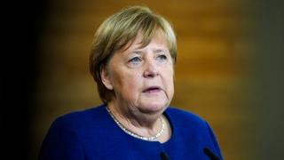 Merkel prima odlikovanje zbog rekordnih 16 godina na čelu Njemačke