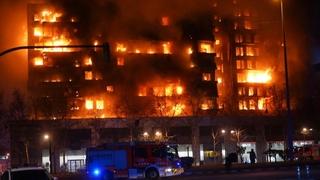 Veliki požar u stambenoj zgradi u Valensiji: Najmanje četiri osobe poginule, 14 povrijeđeno a 19 nestalo