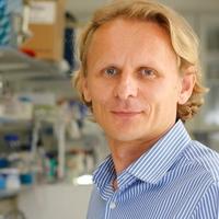 Prvi naučnik u Evropi Ivan Đikić za "Avaz": Blizu smo otkrića lijeka protiv raka