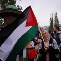 Performans podrške za narod Palestine danas preko puta Vijećnice