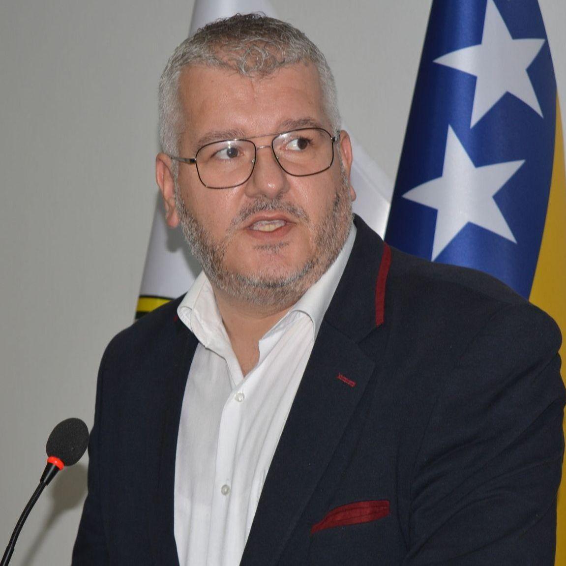 Kandidat SDA Migdad Hasanović vodi u utrci za načelnika Vogošće