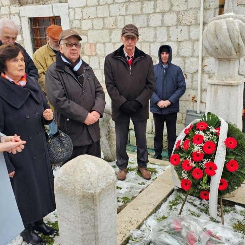 U haremu Alipašine džamije u Sarajevu: Obilježena godišnjica ubistva Hakije Turajlića