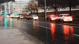 Video / U Mostaru kiša ne prestaje padati, bilo i grmljavine