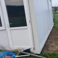 Olujni vjetar pogodio Bihać: Letjeli crijepovi s krovova