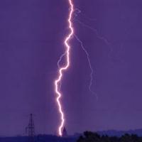 Nestvaran prizor: Jaka oluja pogodila Brčko, pojavila se fotografija udara groma u Modriči