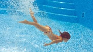 Horor u bazenu u Sloveniji: Djevojčica potonula na dno bazena, izvukla je žena s cerebralnom paralizom 