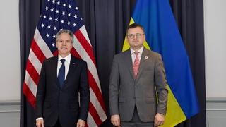 Blinken i Kuleba razgovarali pred samit NATO-a