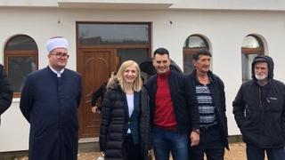 Duška Jurišić posjetila džamiju kod Neuma: Mještani Rabrana žele biti dio rješenja, a ne dio problema