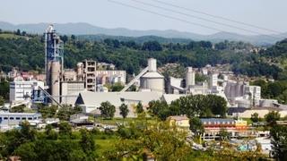 Tragedija u Lukavcu: U fabrici cementa poginuo 59-godišnji radnik