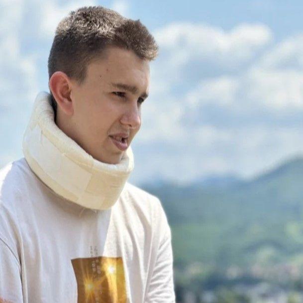 Dizdar i Duraković posjetili mladića koji je brutalno pretučen u Bratuncu