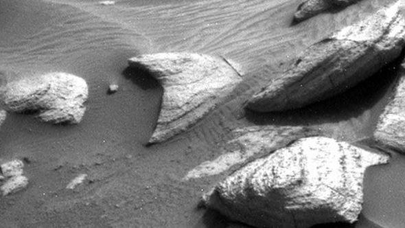 stijenu na Marsu koja slučajno podsjeća na simbol iz popularne serije - Avaz