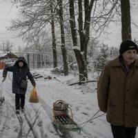 Civili u Ukrajini provode živote u skloništima u Časiv Jaru, koji je pod ruskim napadima