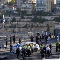 Teroristički napad u Jerusalemu: Napadači izašli iz vozila i počeli pucati, tri osobe ubijene