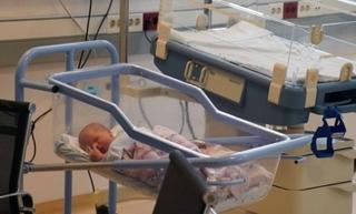 Na UKC Tuzla rođene tri, u Općoj bolnici "Prim. dr. Abdulah Nakaš" jedna beba