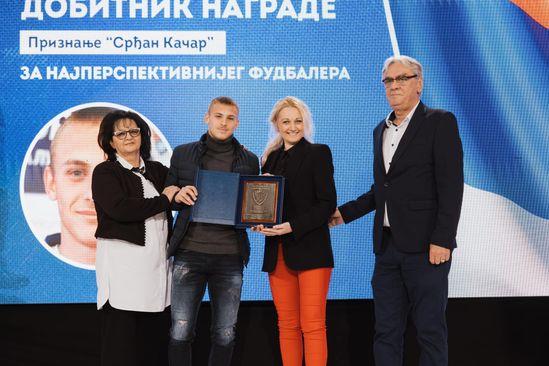 Enver Kulašin proglašen za najboljeg mladog igrača u RS - Avaz