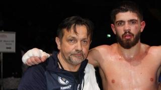 Talentovani bh. bokser podijelio tužne vijesti: Preminuo mu otac