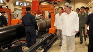 Kim Jong-un naredio fabrikama da povećaju proizvodnju oružja