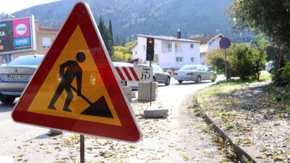 Radovi na putu - Avaz
