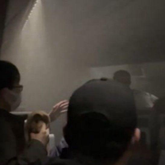 Video / Oglasili se putnici iz aviona koji se zapalio u Japanu: "U kabini je bio pakao"