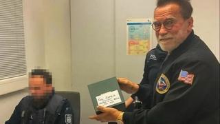 Arnold Švarceneger zadržan na minhenskom aerodromu: Policija ga ispitivala