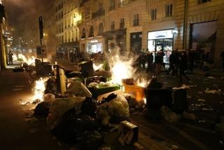 Protesti i neredi u Parizu zbog Makronove odluke: Stotine osoba uhapšeno