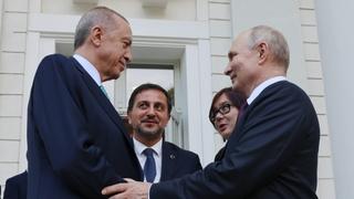 Putin uručio Erdoanu dokumentarni film koji govori o turskom predsjedniku
