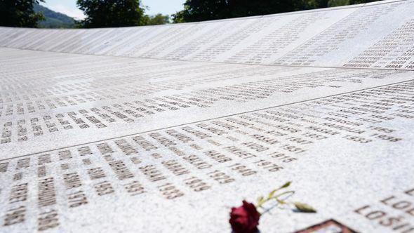 Sjećanje na žrtve Srebrenice - Avaz