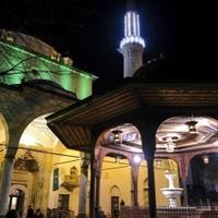 Muslimani večeras obilježavaju odabranu noć Lejletul-berat