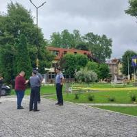 U Maglaju u parku pronađeno tijelo muškarca: Policija i mrtvozornik na terenu 