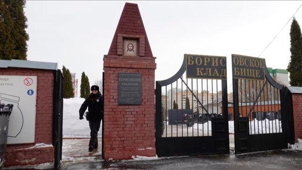Policija ispred groblja u Moskvi - Avaz