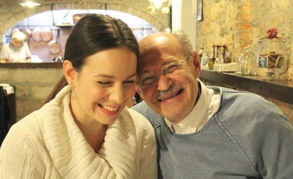 Nana i Mustafa - Avaz