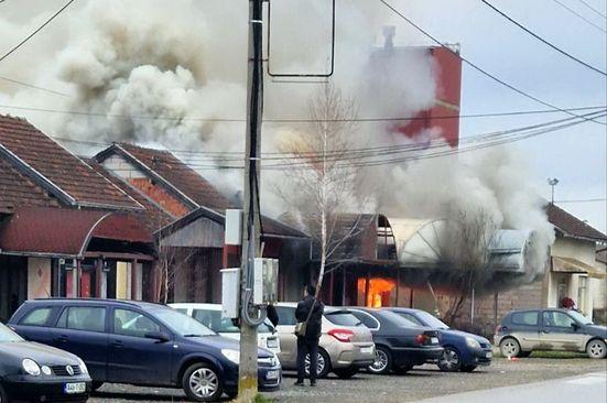 Prijedorski vatrogasvi ugasili požar - Avaz