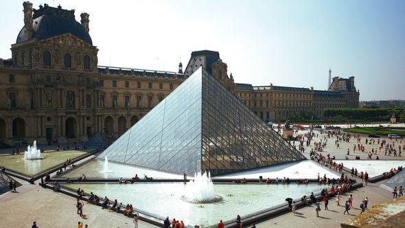 Louvre čuvar neprocjenjivih artefakata iz cijelog svijeta - Avaz