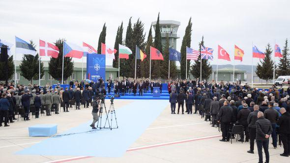 Albanija Nato - Avaz