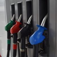 Cijene nafte na svjetskim tržištima skočile treću sedmicu zaredom: Na pumpama u BiH dizel debelo prelazi tri KM