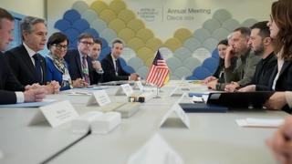 Blinken i Zelenski u Davosu razgovarali o vojnoj saradnji
