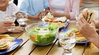 Ove dvije navike nakon jela uzrokuju loše zdravlje crijeva i gojenje