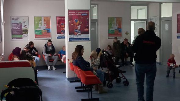 Pacijenti u čekaonicama domova zdravlja KS - Avaz
