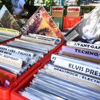 Gramofonske ploče prodane u više primjeraka od kompakt-diskova