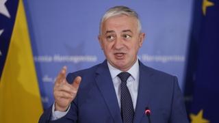Borenović: Zašto sada “sveznalica” Dodik ne progovori
