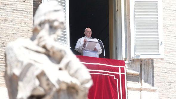 Papa Franjo pozvao na mir - Avaz
