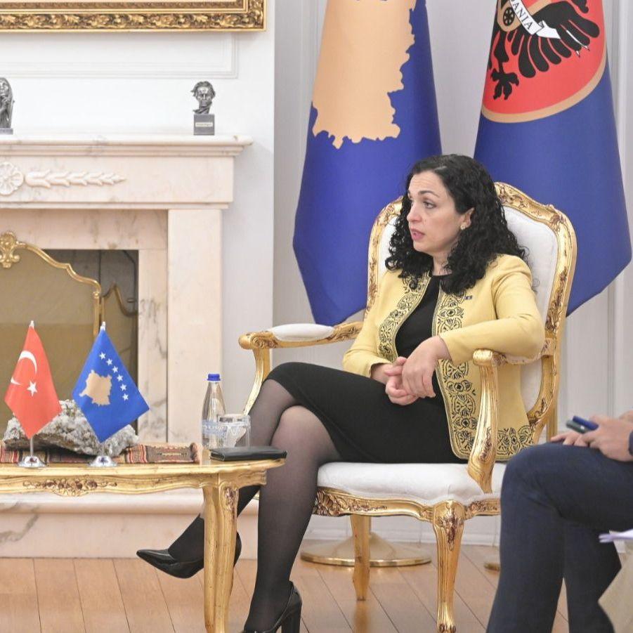 Predsjednica Kosova Osmani razgovarala s turskim ambasadorom Angilijem