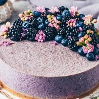 Prijedlog za desert: Torta s jogurtom i kupinama