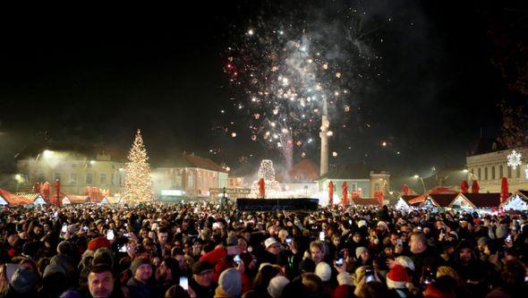 Doček Nove godine u Tuzli - Avaz