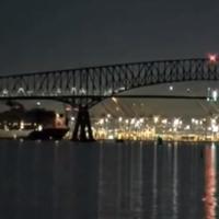 Video / Ovo je trenutak udara broda u most u Baltimoru: Srušio se u sekundi